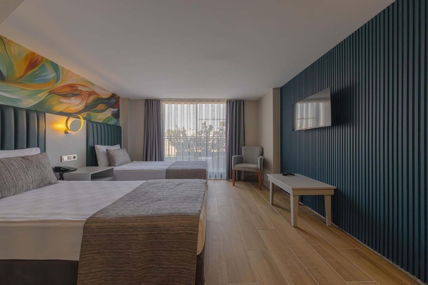 Otel Dream Fun World Side