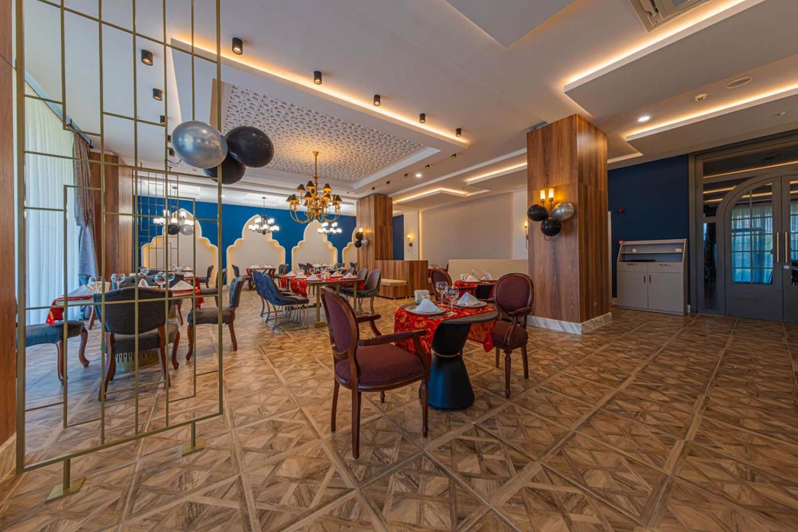 Otel Dream Fun World Side