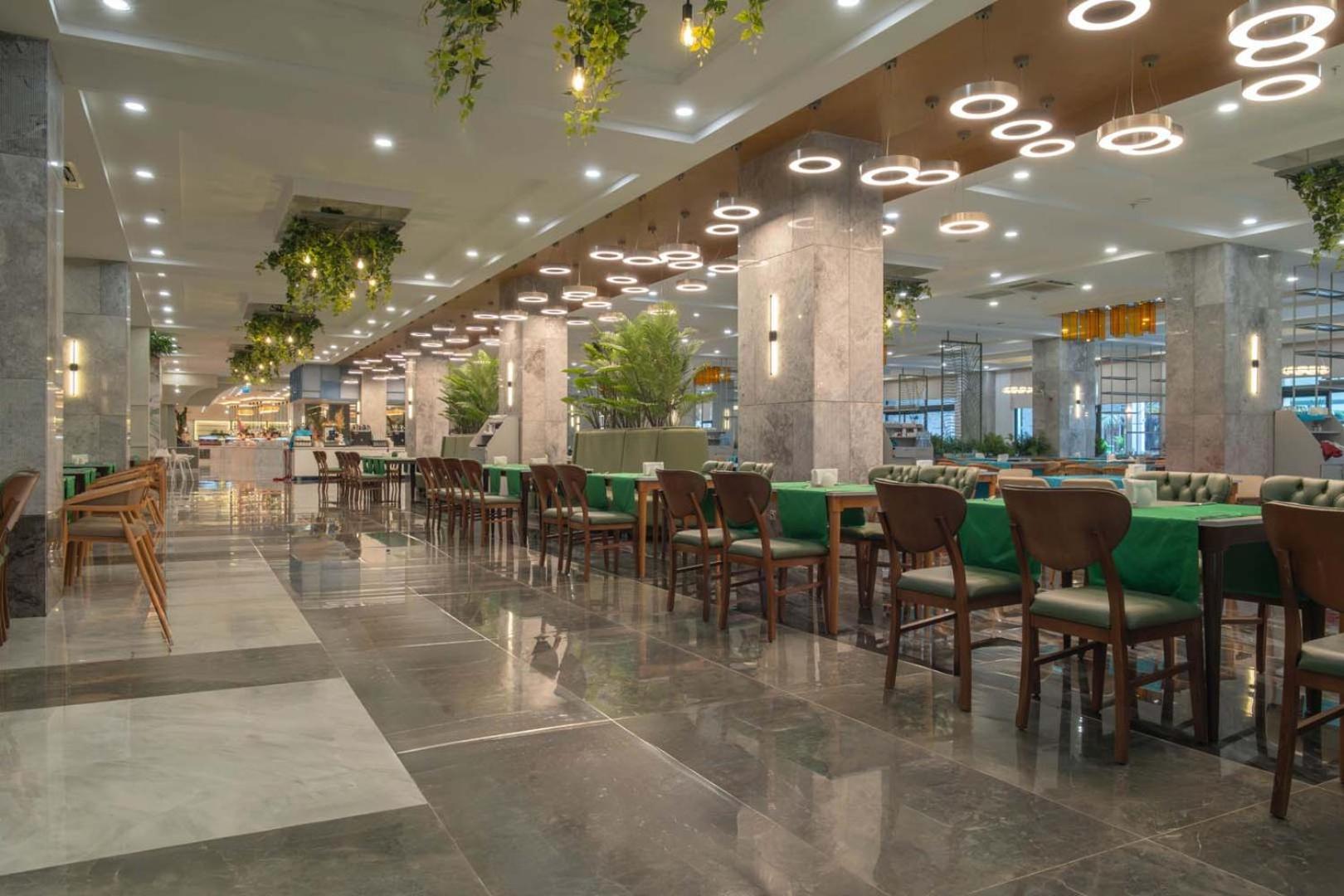 Dream Fun World Otel